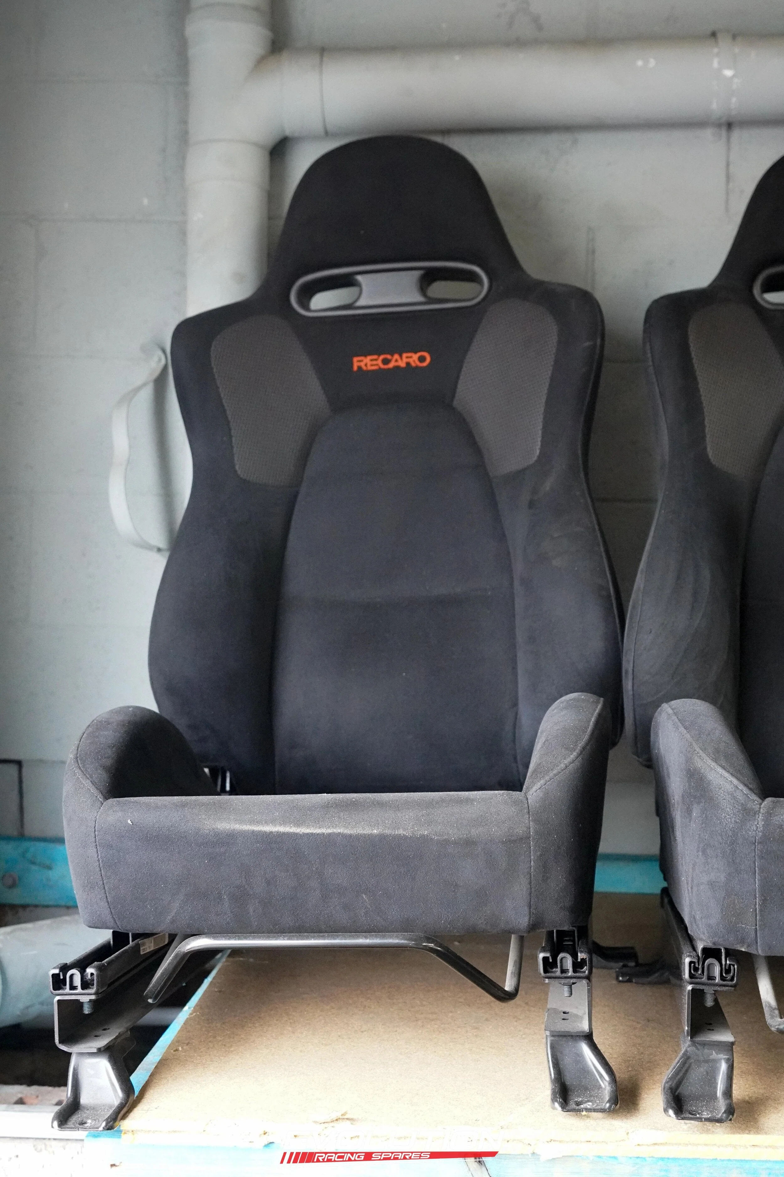 Mitsubishi Evolution Evo 8MR Recaro Front Seats - Image 3