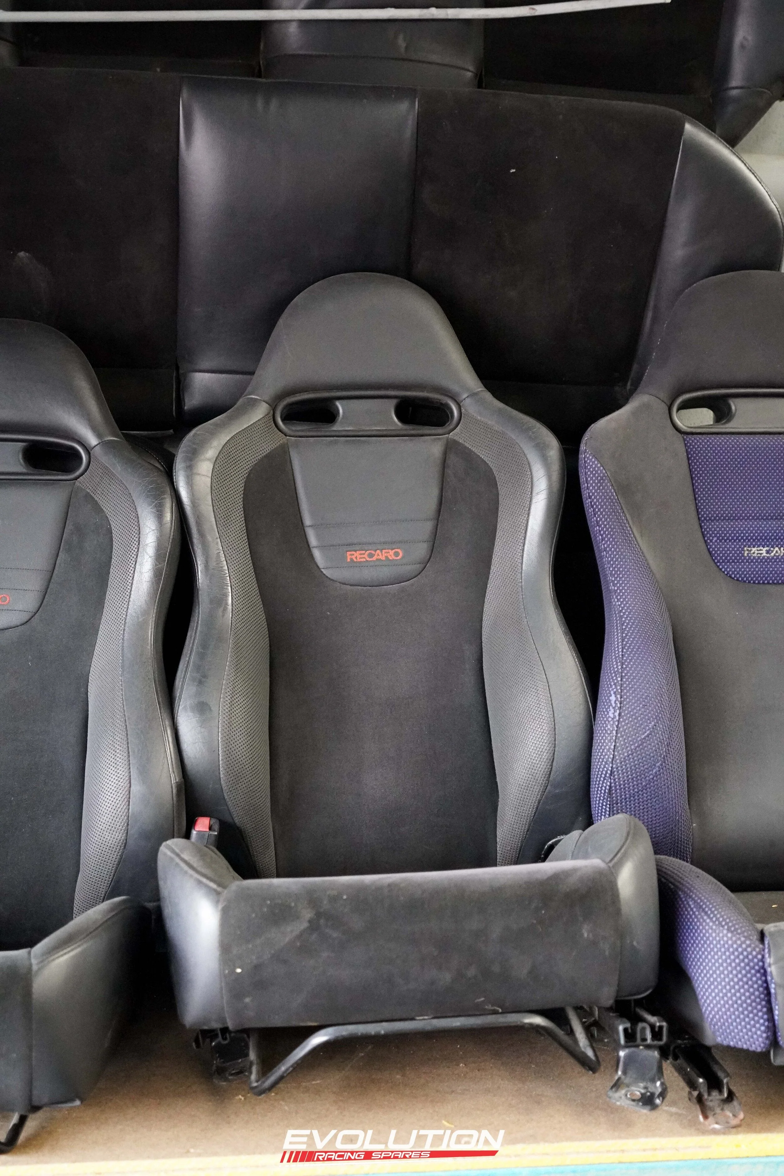Mitsubishi Evolution Evo 9 Series 1 Recaro Front and Rear Seats - Image 3