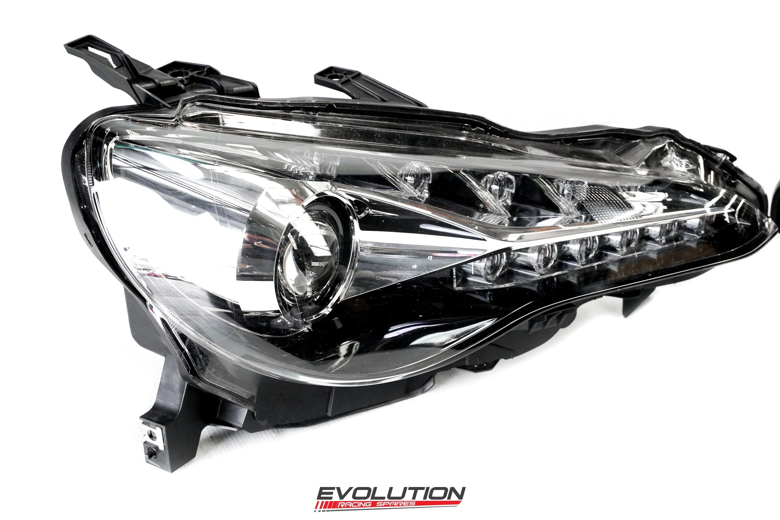 Toyota 86 2017+ Facelift LED Headlights (7/10 Condition) - Image 4