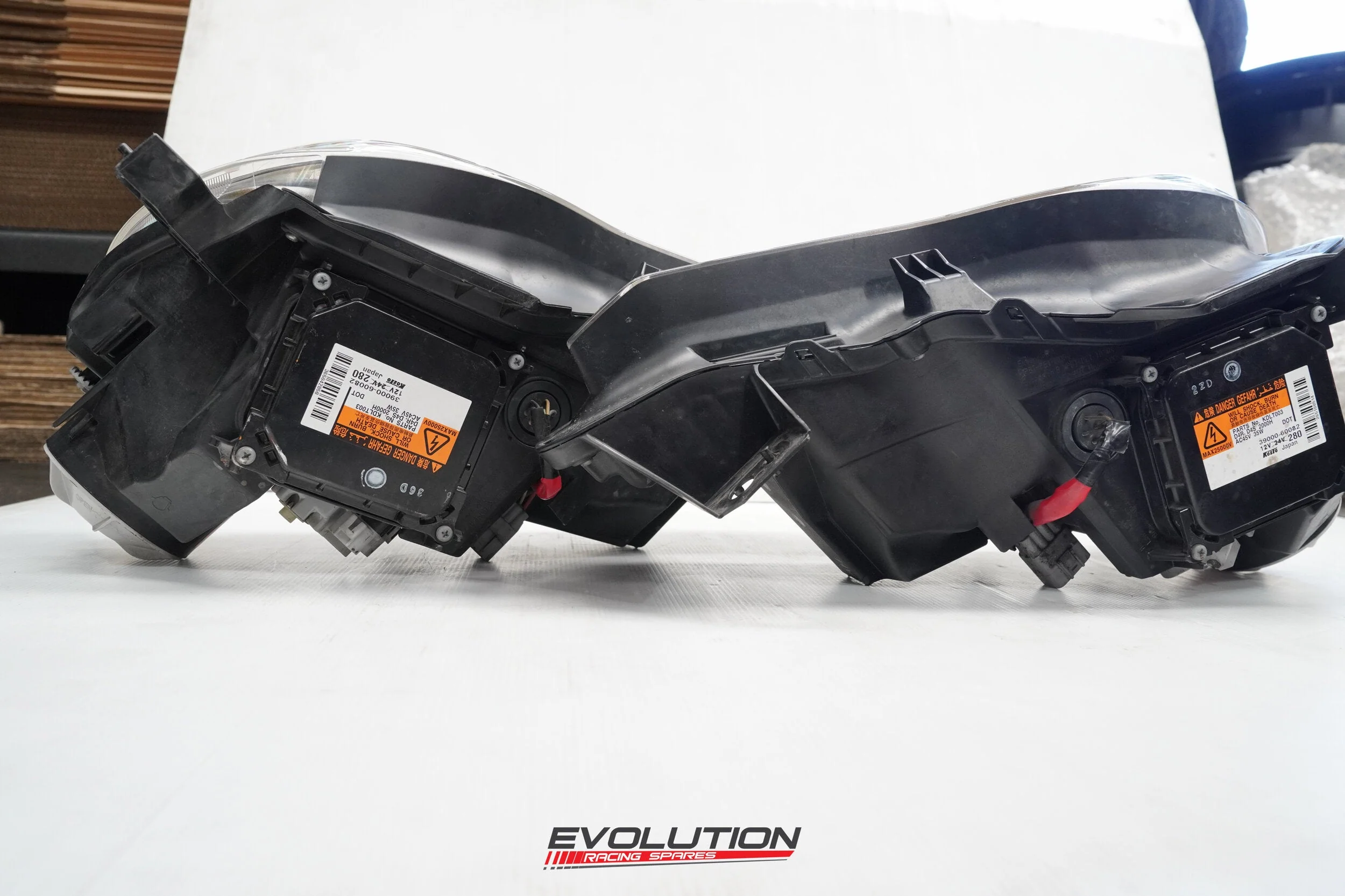 Toyota 86 GTS Headlights Pair HID Xenon Type - Image 5